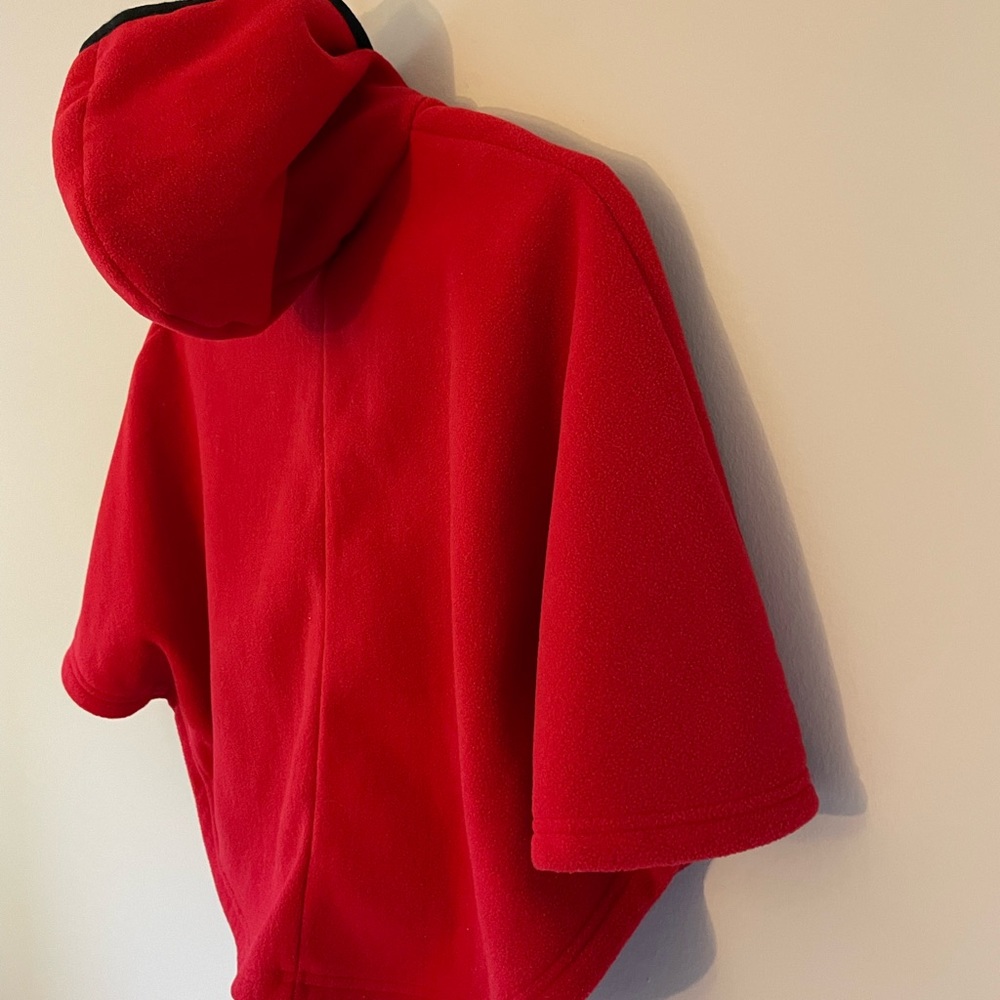 Scotty Dog Fleece Poncho - Picture 9 of 9